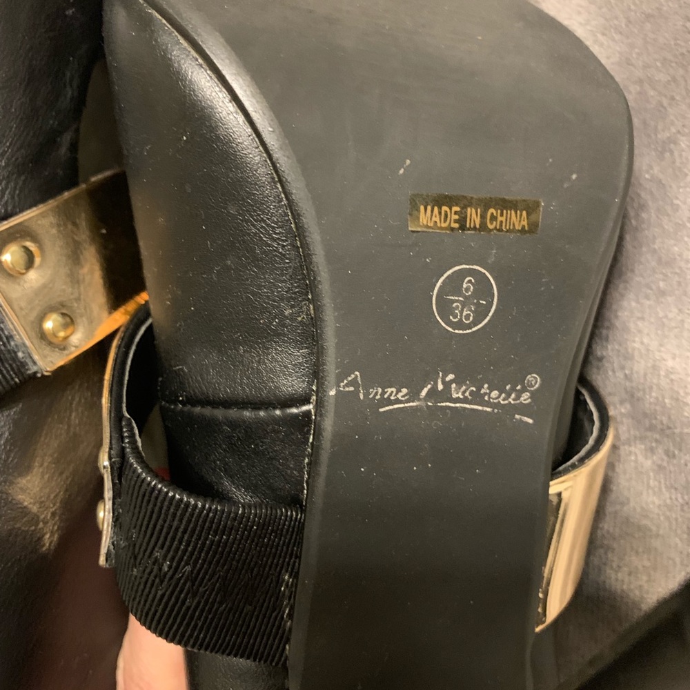 Pumps - Picture 3 of 3